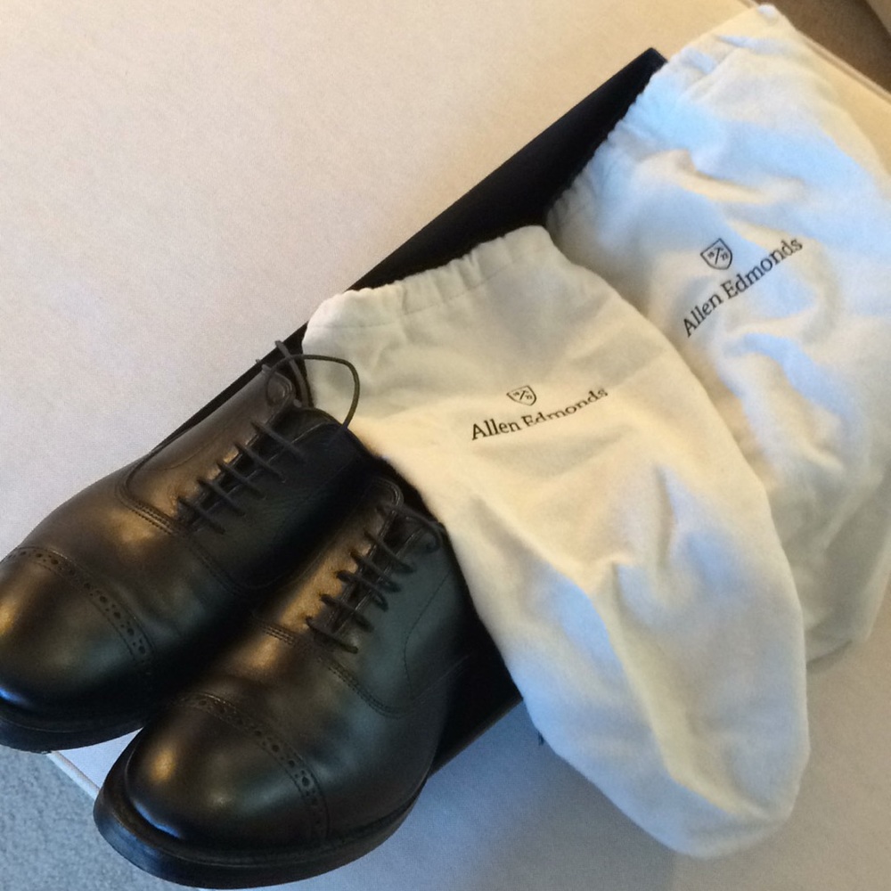 Allen Edmonds Fifth Avenue Cap-toe Oxford shoes - Picture 6 of 6